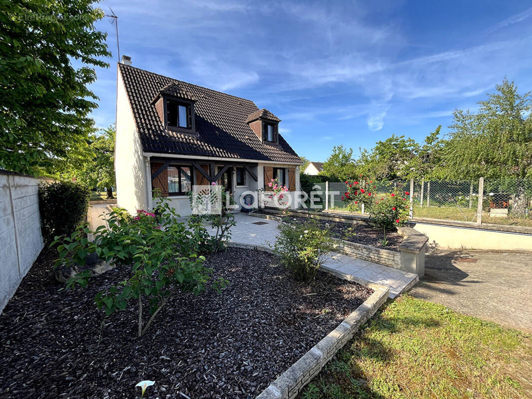 Maison à LES MUREAUX