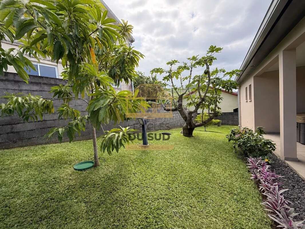 À vendre - villa de type t3 de 102,68m² environ -saint-joseph- 329 000€ - photo 8