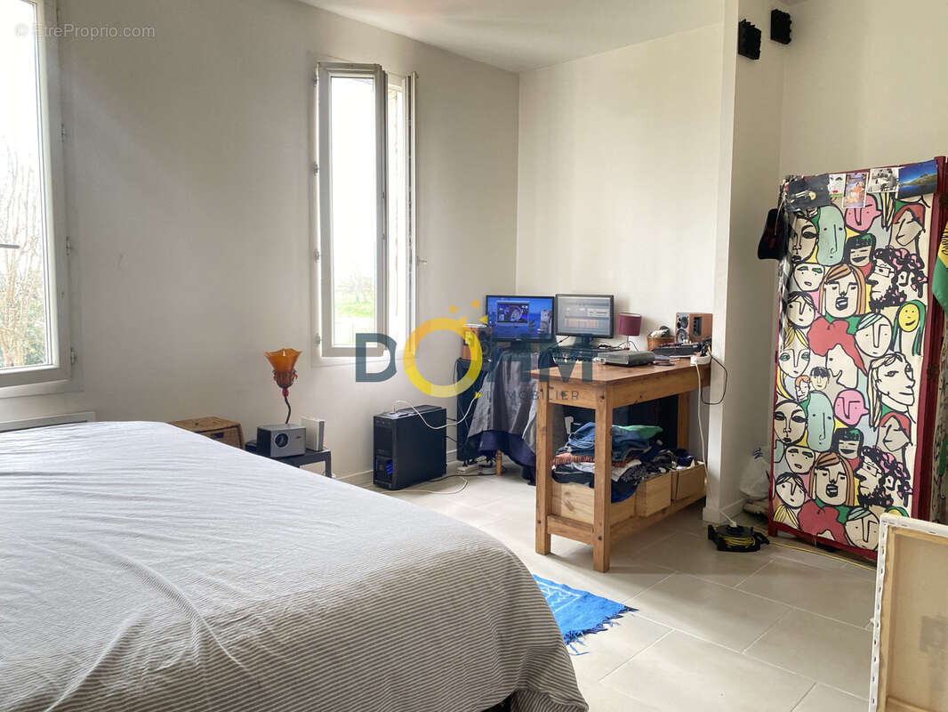 Ensemble immobilier compose de 3 logements vendus loues proche coutras - photo 8