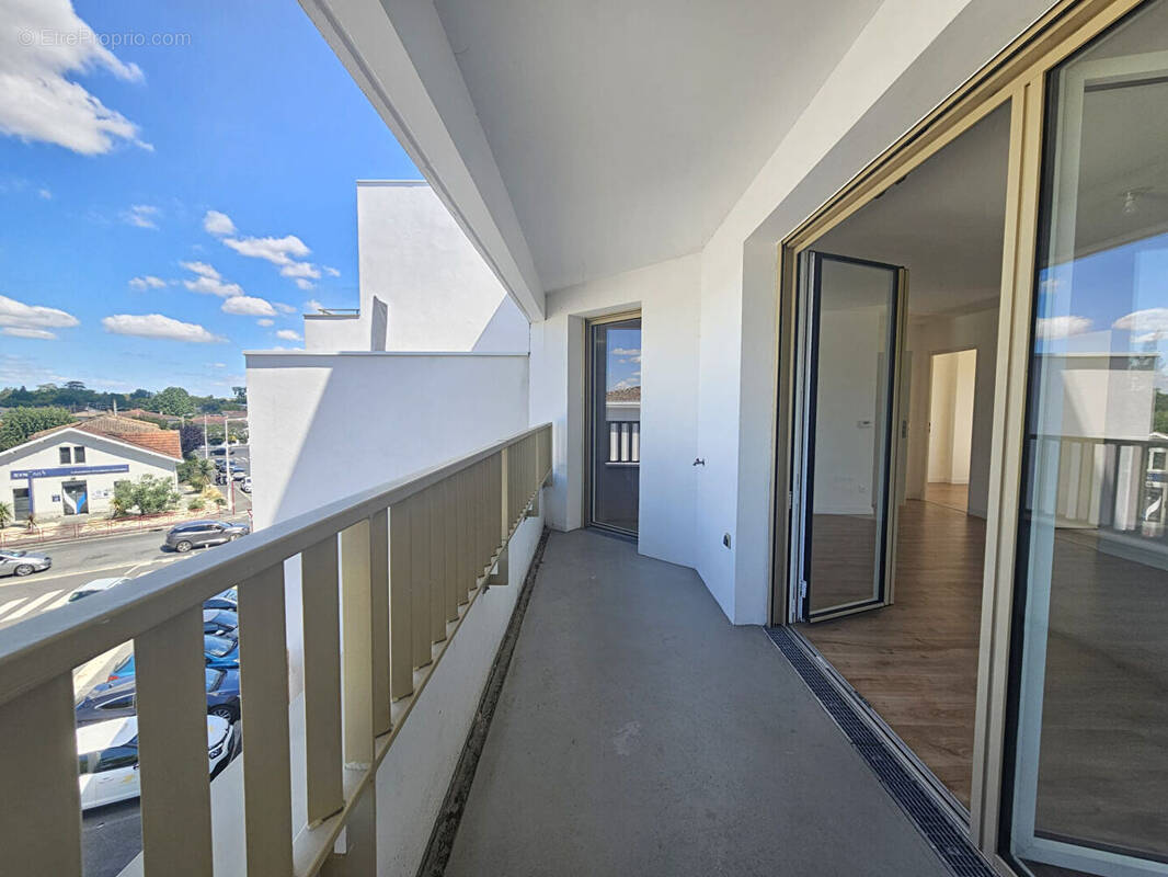 Appartement à VILLENAVE-D'ORNON