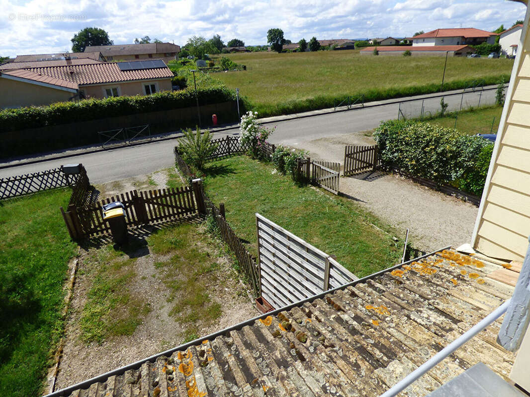 Immeuble Saint Trivier De Courtes 9 pièce(s) 200 m2 - photo 8
