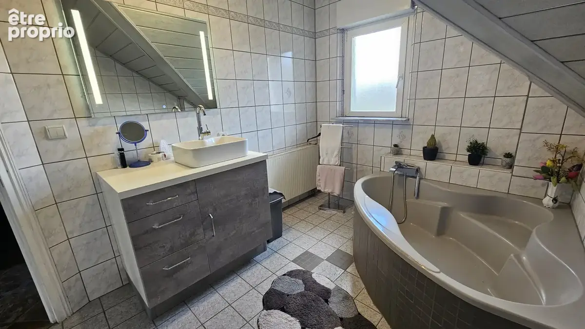 Maison 104 m2 sur1,43 are - photo 7