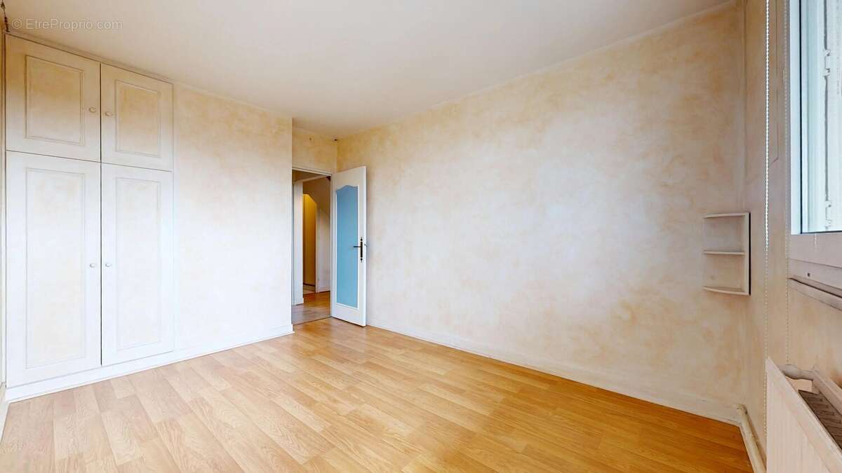 Appartement 116 m² à Gagny  - photo 19