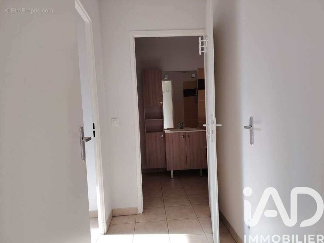 Appartement 47 m² à La Riviere-Saint-Sauveur  - photo 9