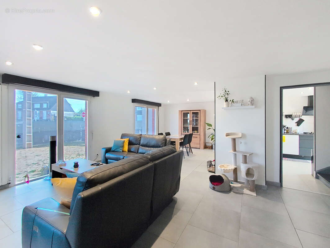 Maison semi-individuelle • 3 chambres • Garage • Jardin • 59264 Onnaing - photo 3