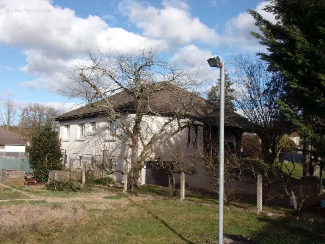 Maison à LUSIGNY