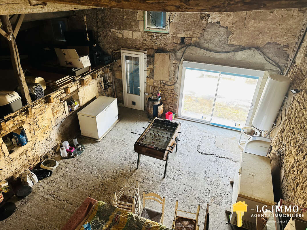 Maison à RIOUX