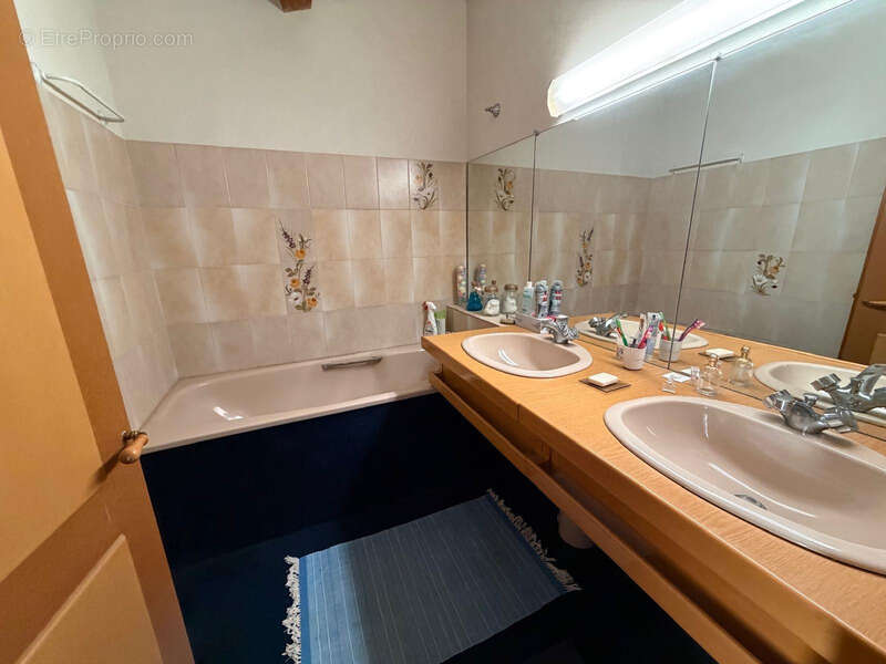 Maison à SAINT-MICHEL-EN-L'HERM