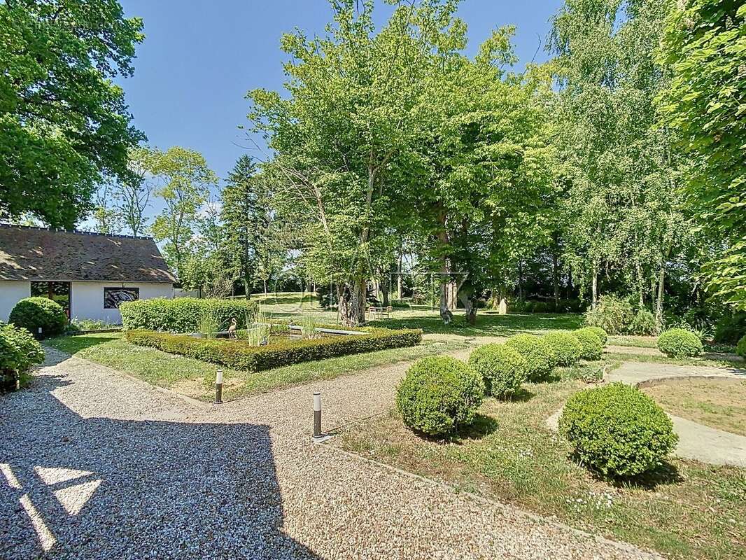 Maison à CHATEAUNEUF-EN-THYMERAIS