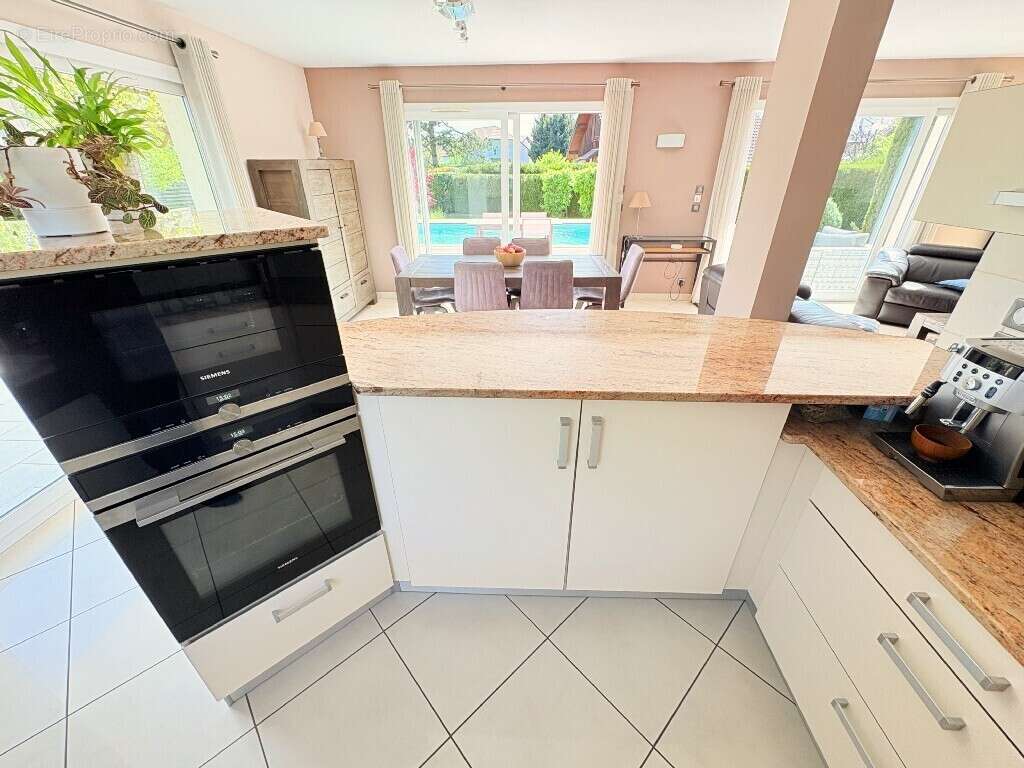 Maison à POISY