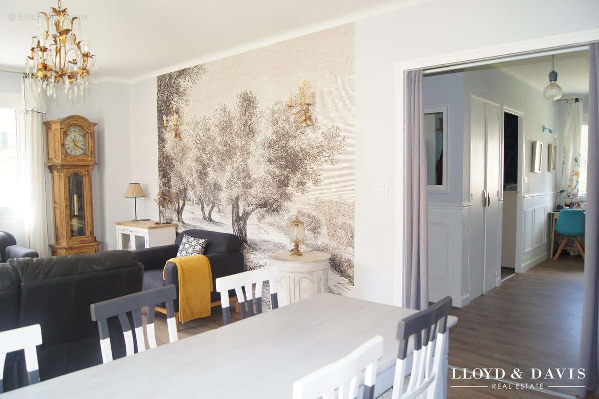 Maison 158 m² à Nyons  - photo 7