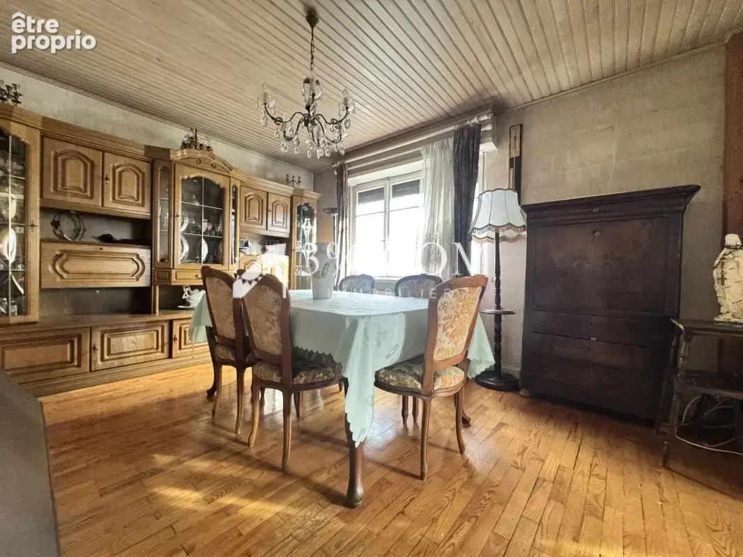 Maison à rénover  avec 3 chambres sur un terrain de 5.64 are - photo 2