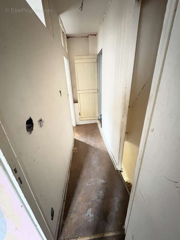 Circulation R+1 - Maison à ROUBAIX