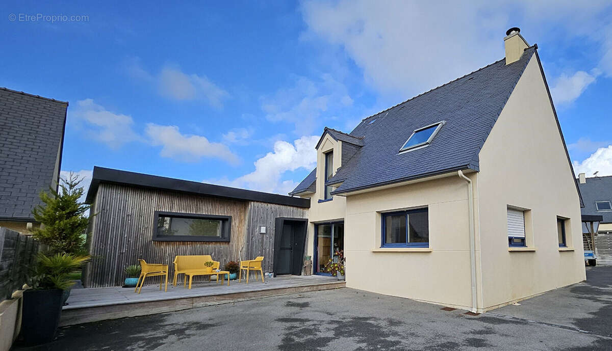 LANNILIS  PROX BOURG Maison  8 pièce(s) 175 m2 - photo 4