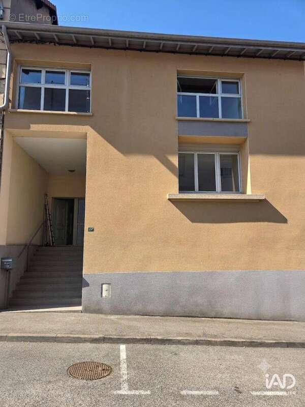 Maison 147 m² à Tarare  - photo 2