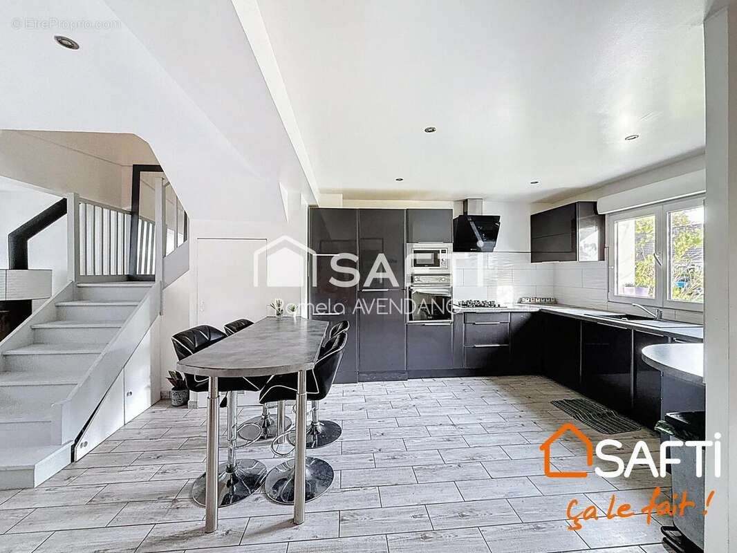 Photo 9 - Maison à LESIGNY