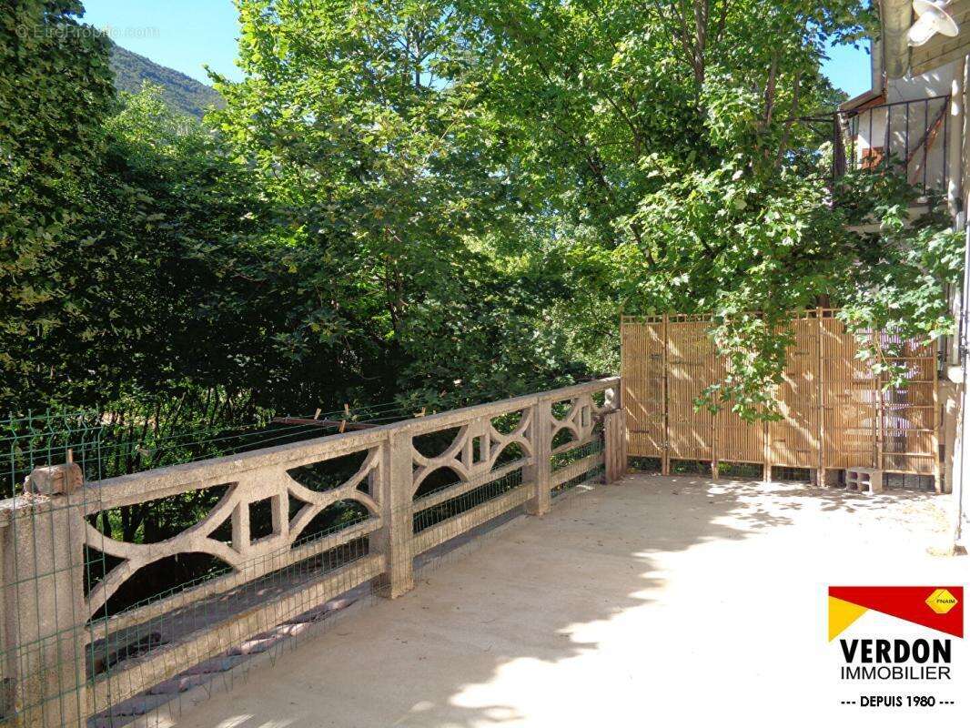 Maison à SAINT-ANDRE-LES-ALPES