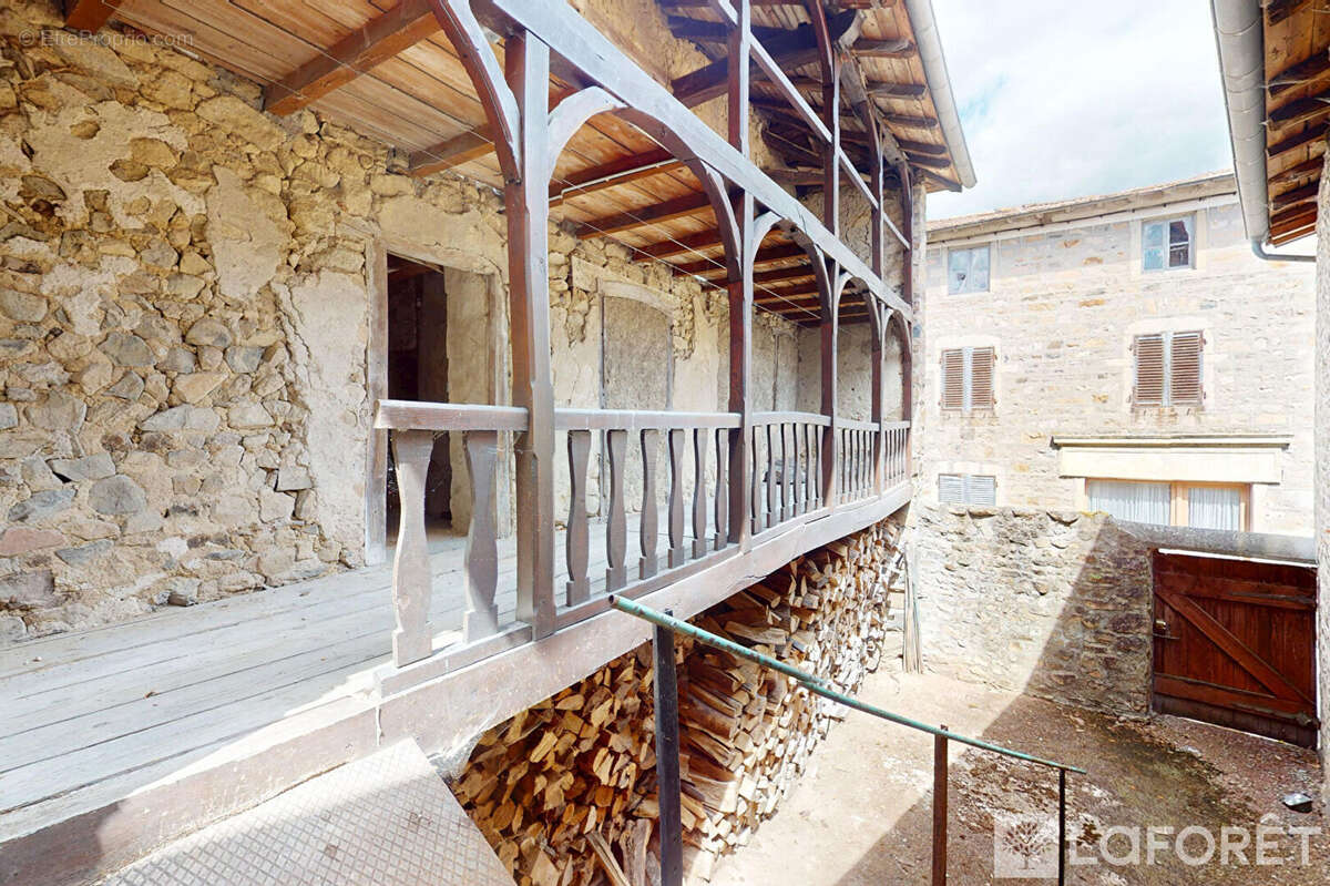 Maison Les Ardillats 5 pièce(s) 130 m2 - photo 6