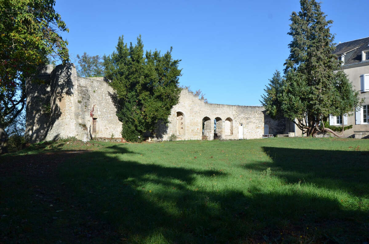 Maison à LE CHATELET