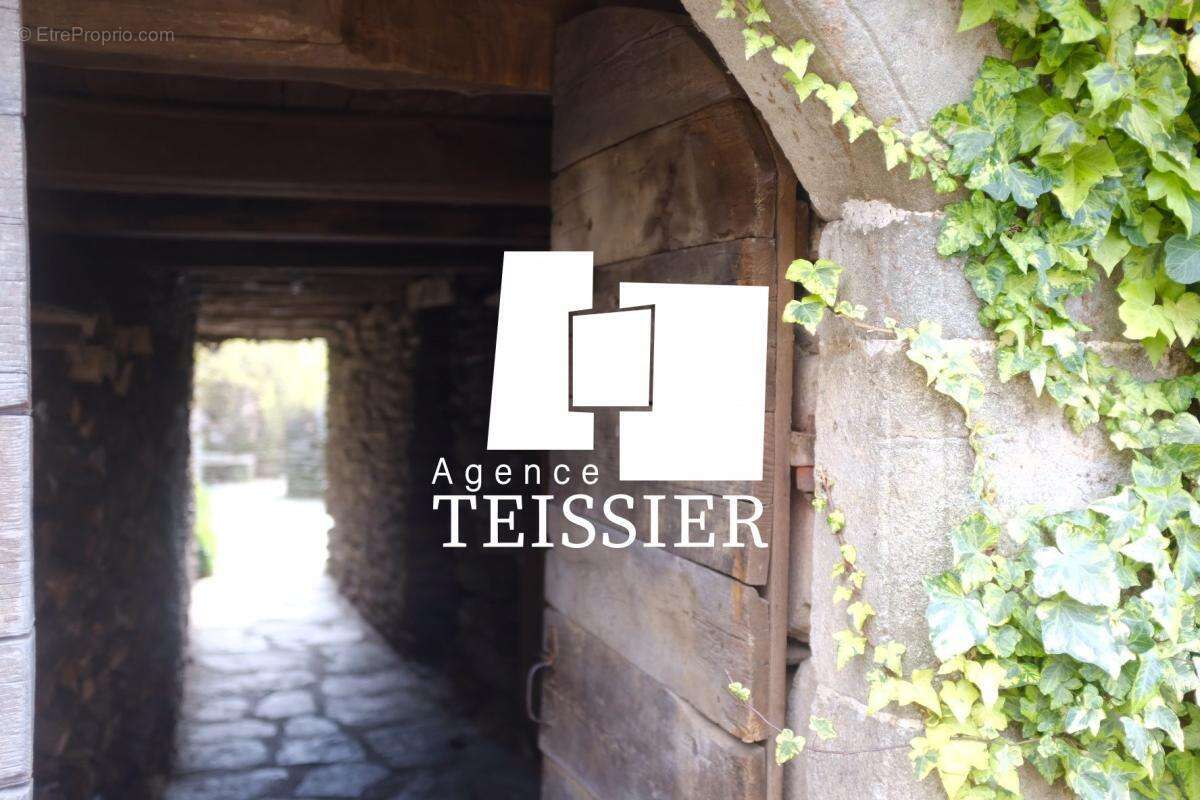 Maison à PONTEILS-ET-BRESIS