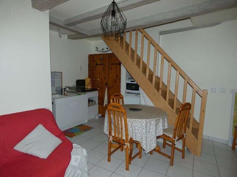 Maison à ASPRES-SUR-BUECH