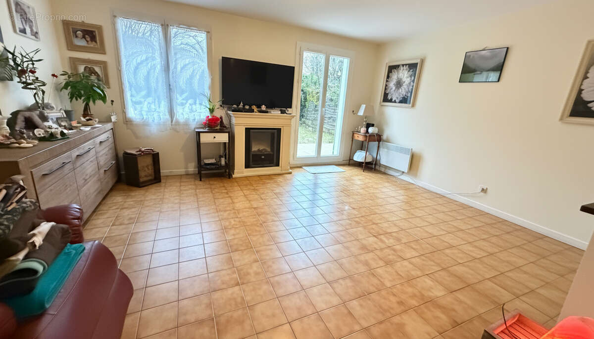 Maison à MONTMORENCY