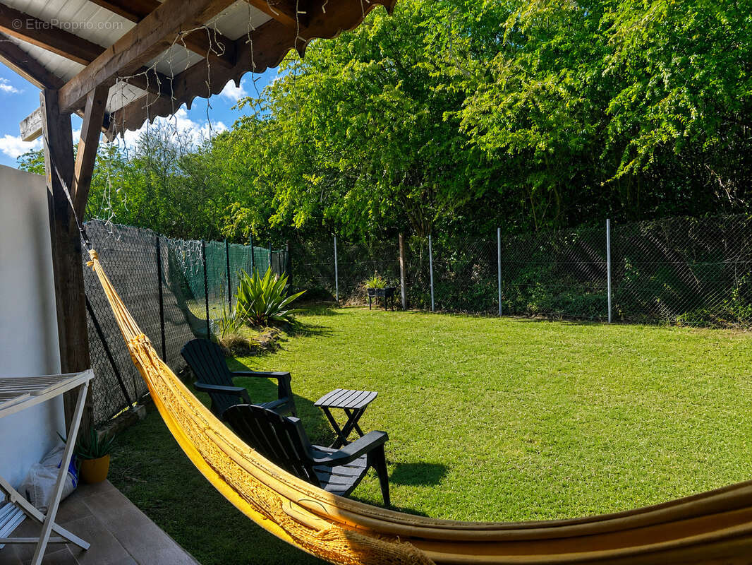 Immeuble de rapport au Gosier Périnet   3 duplex loués   Terrain 2020 m2   Rentabilité attractive - photo 3