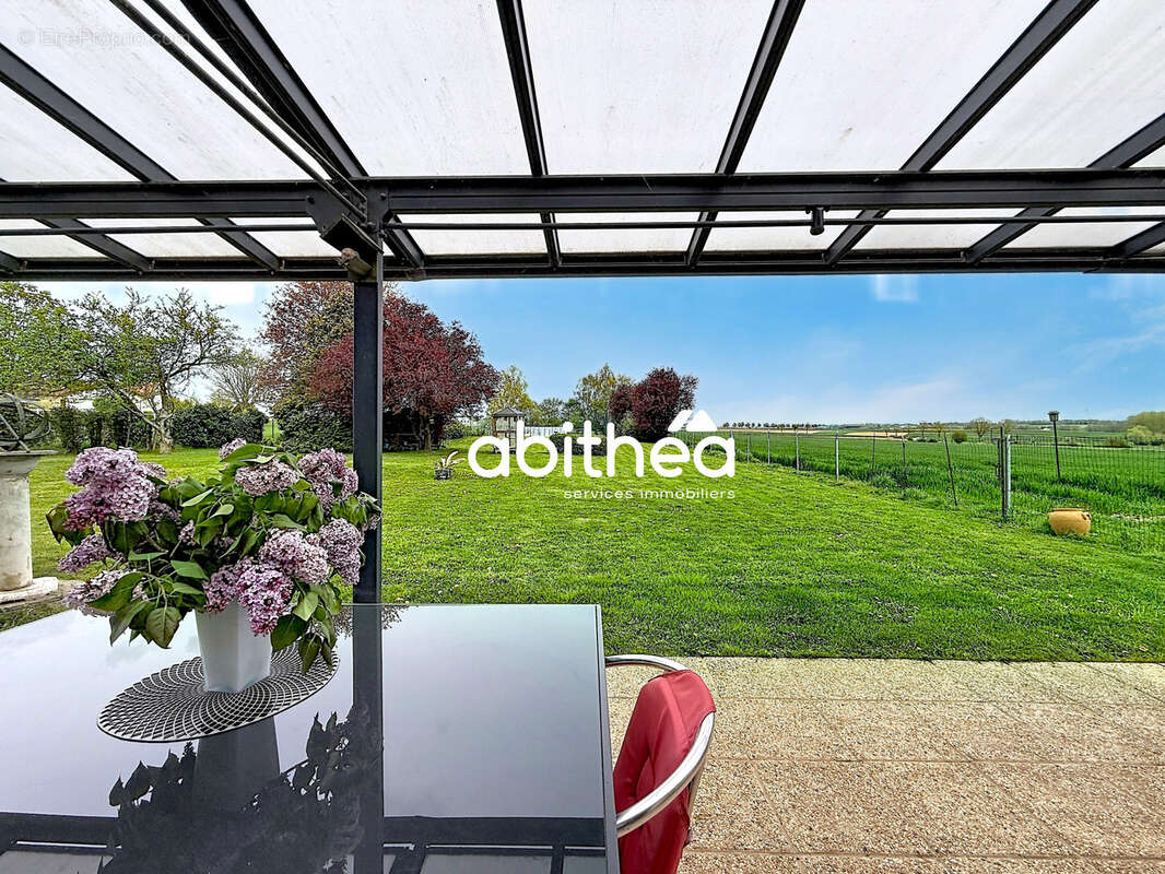 Maison à FRESNES-LES-MONTAUBAN