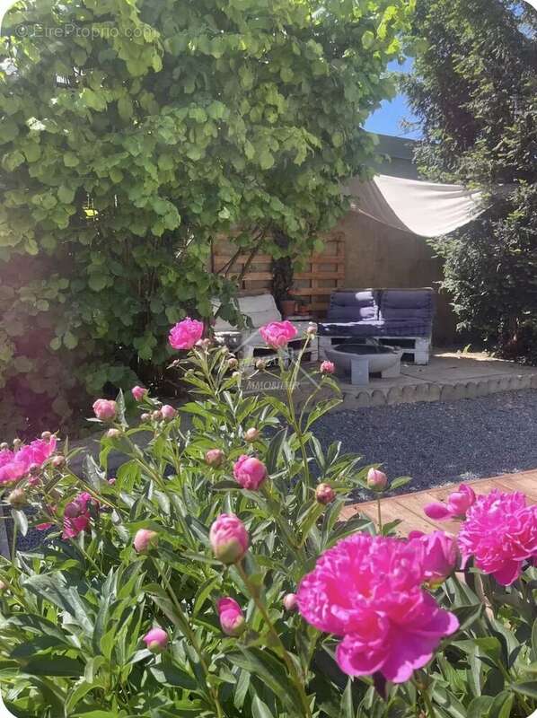 Maison familiale de 137 m² avec piscine à Gannat - photo 19