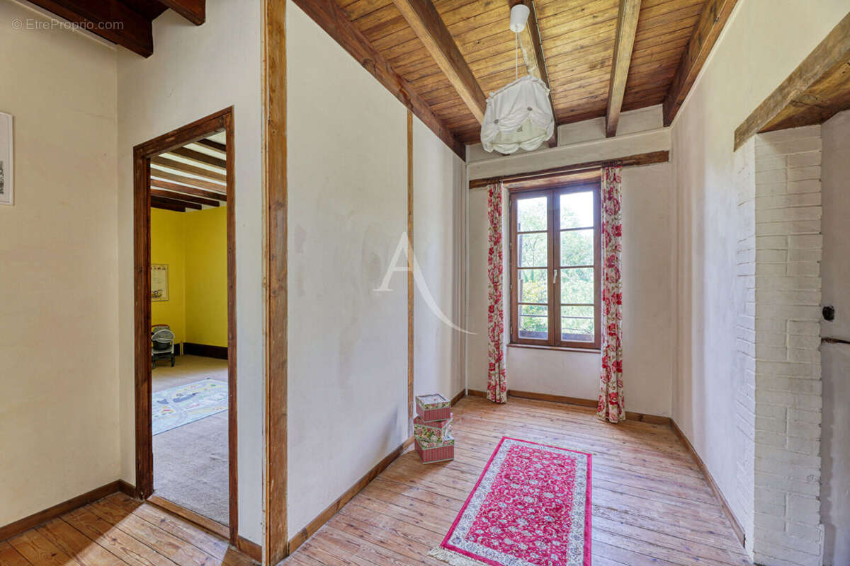 Maison à LES HERBIERS