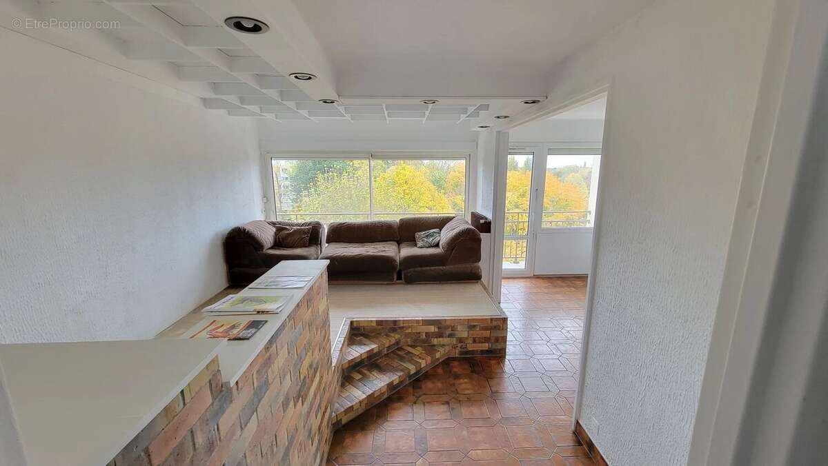 Appartement à SAINT-MICHEL-SUR-ORGE