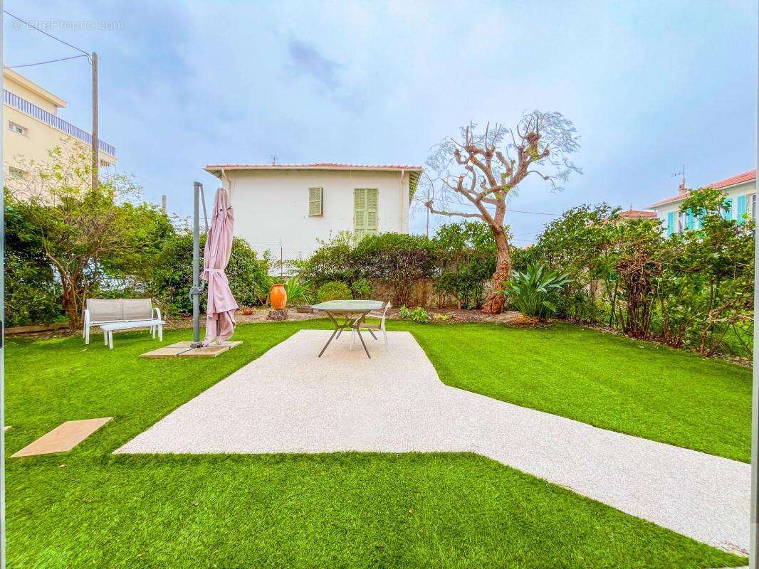 Appartement à CAGNES-SUR-MER