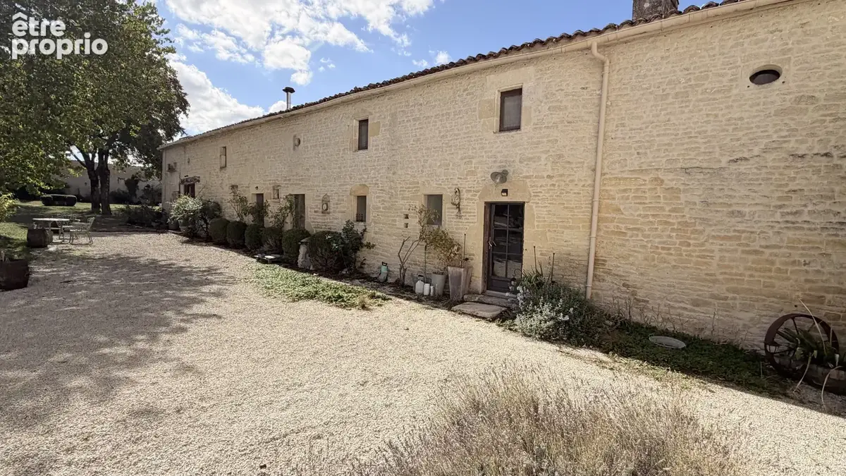 Un remarquable logis...avec gîte - photo 18