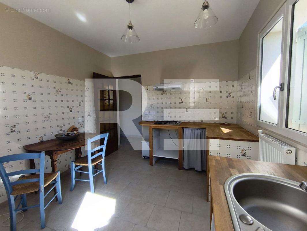 Maison à VALLIGUIERES