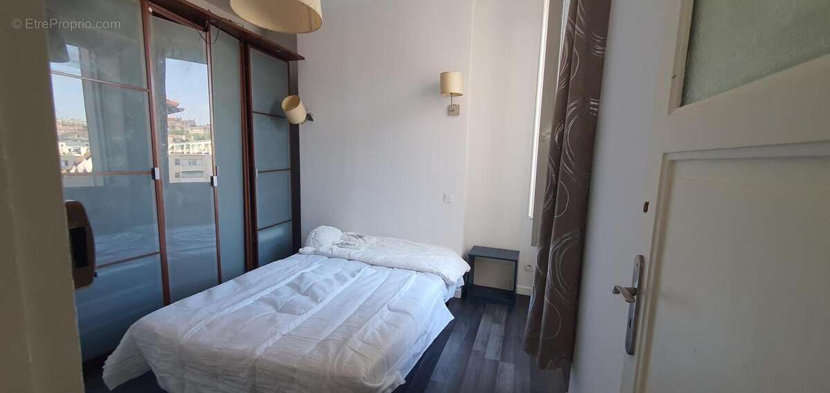Appartement à MARSEILLE-3E