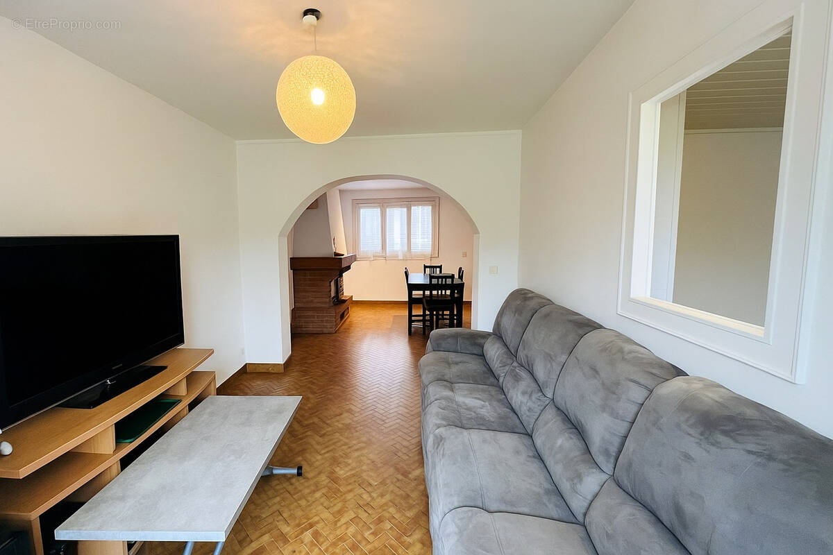 Maison à MARLY-LA-VILLE