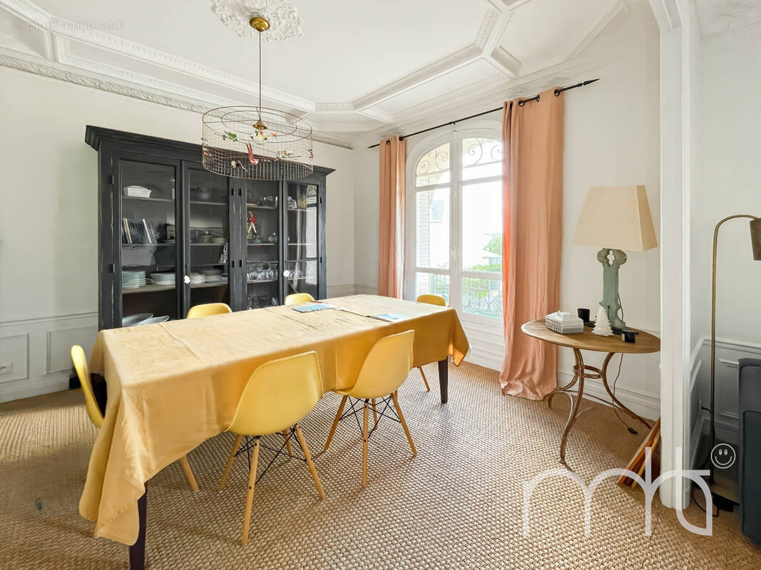Appartement à BOIS-COLOMBES