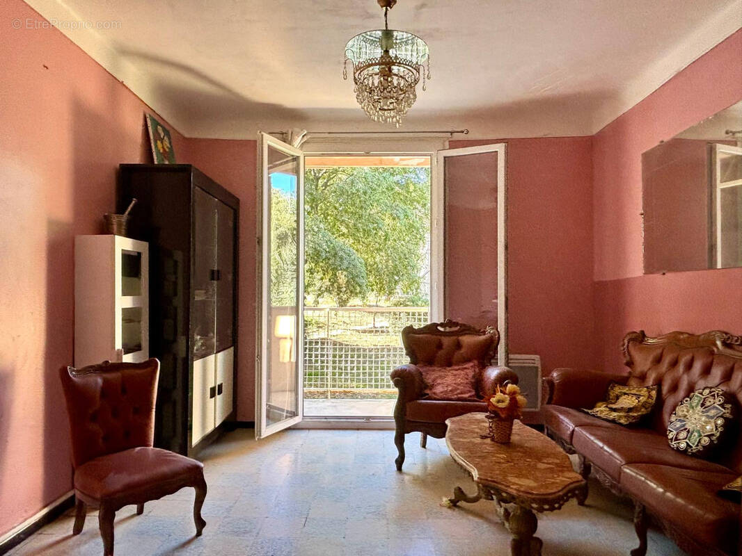 Appartement à MARSEILLE-10E