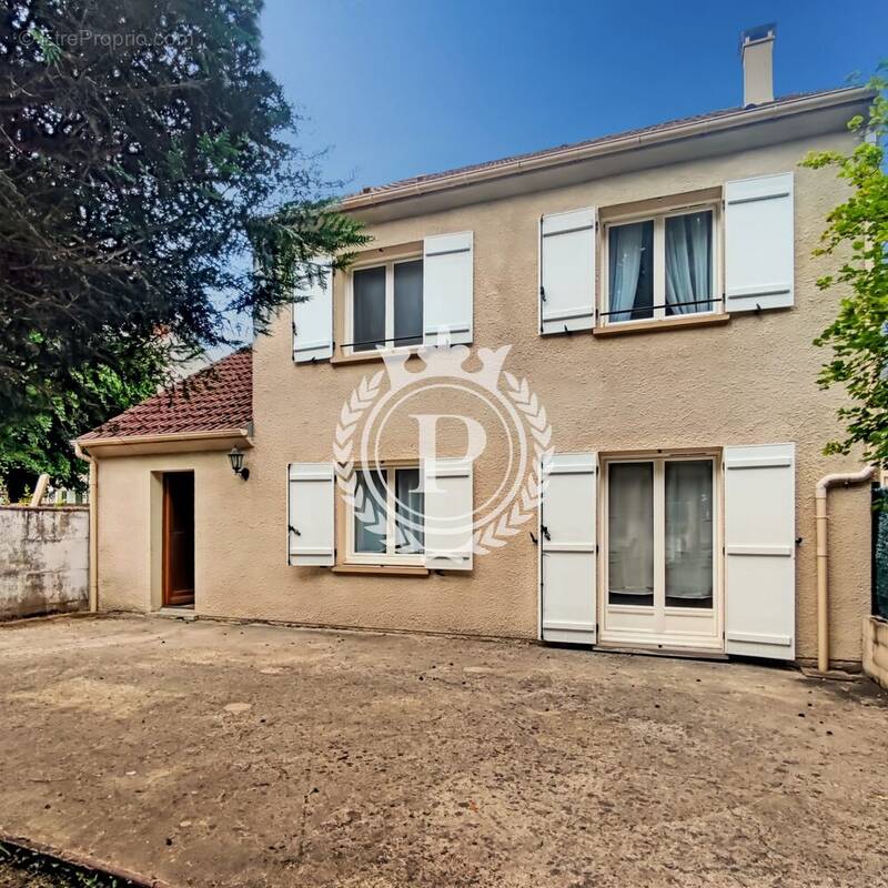 Maison à CLICHY-SOUS-BOIS