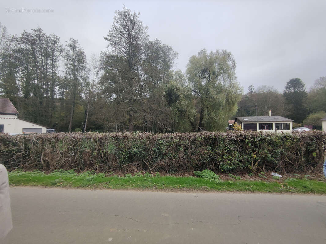 Terrain à BEAUVAIS