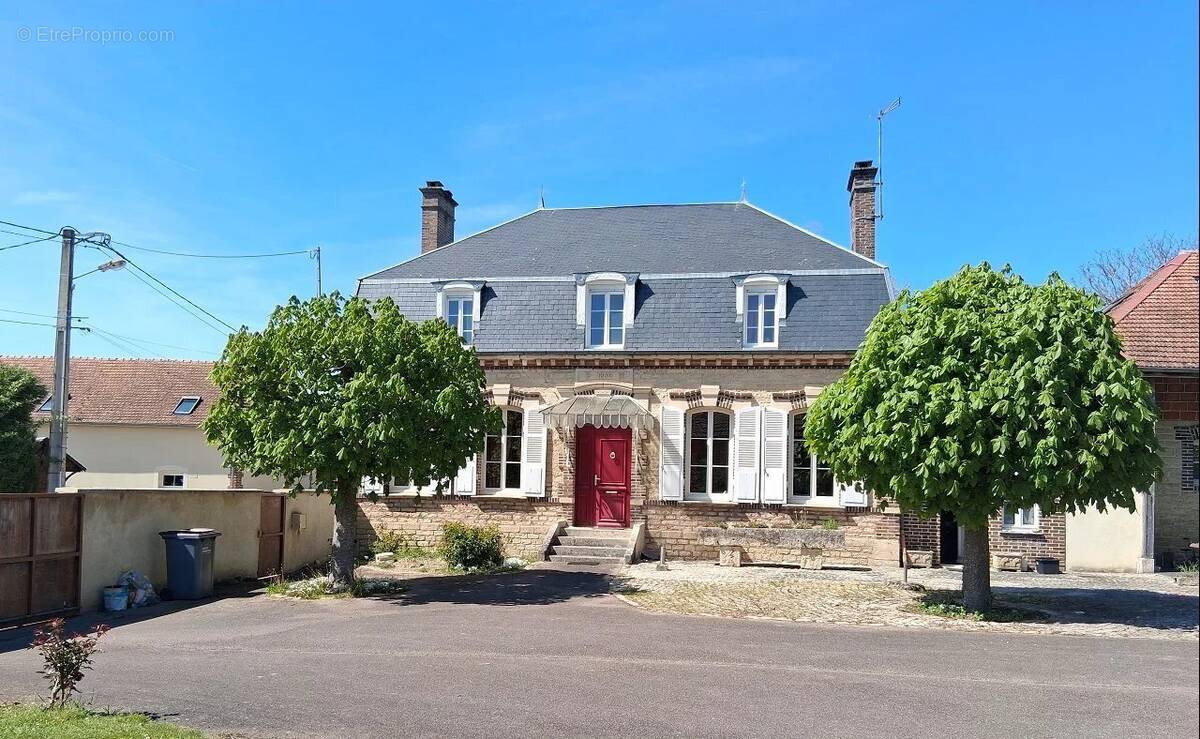 Maison à MESSON