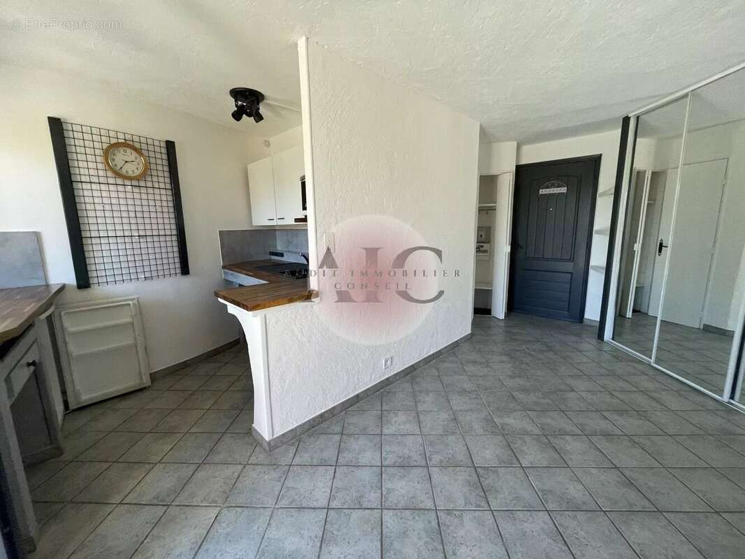 Appartement à SAINT-PAUL-EN-FORET