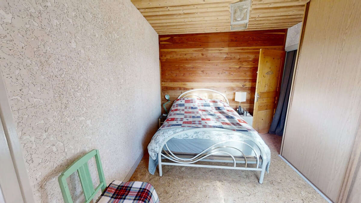 Maison à OLLIERGUES