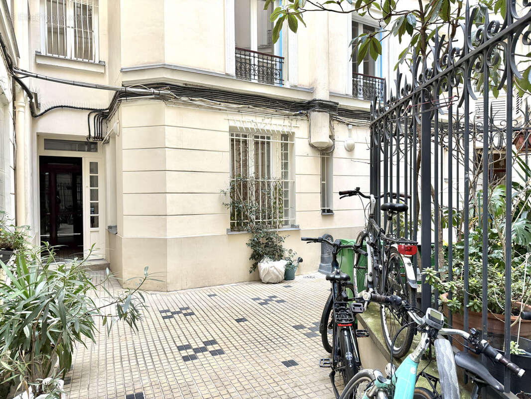 Appartement à PARIS-12E