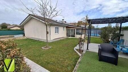 Maison à CHARVIEU-CHAVAGNEUX