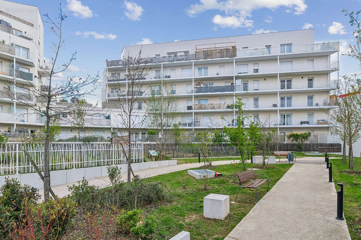 Appartement à ROMAINVILLE