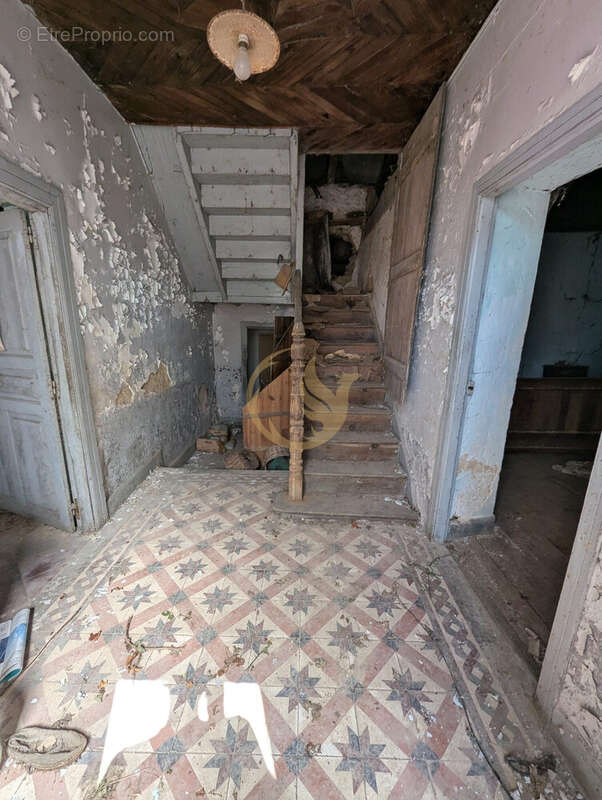 Maison 130 m² à Lucgarier  - photo 3
