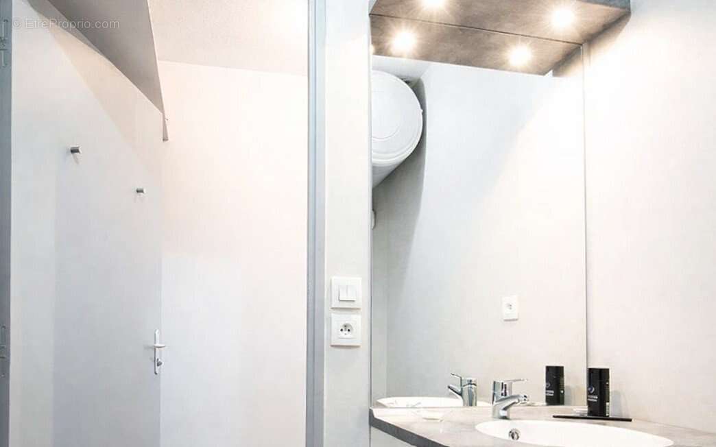 INVESTISSEMENT LOCATIF  Villeurbanne  Résidence Étudiante Nomad Campus Alasia  4.64 % de rentabilité - photo 5