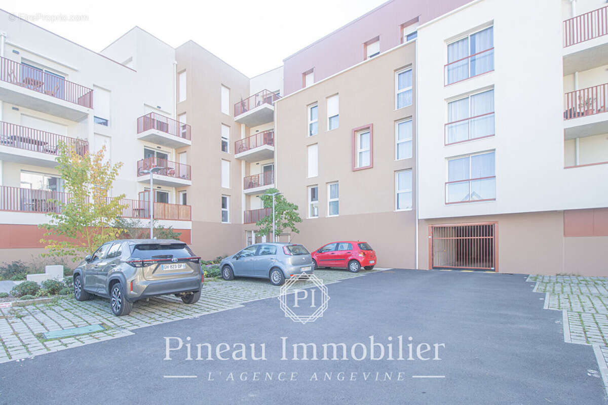 Appartement à LES PONTS-DE-CE