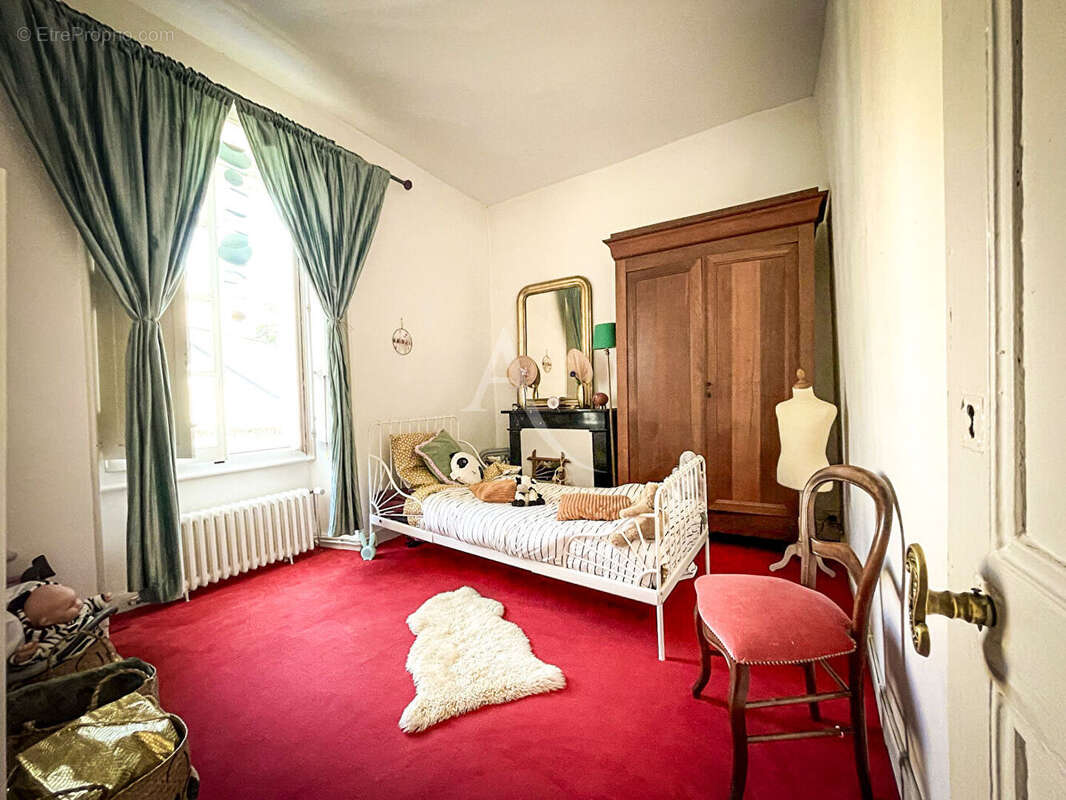 Maison à CHATEAU-GONTIER